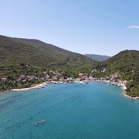 By The Sea Tatil Evi *